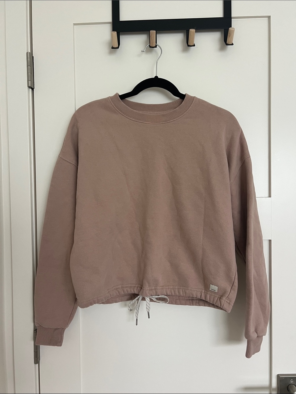 Vuori Dusty Mauve Crewneck Sweatshirt with Drawstring Hem